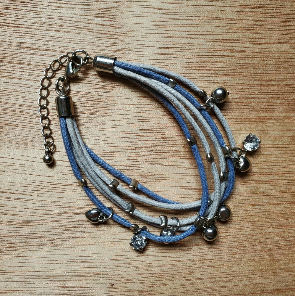 🌿 Blue Layered Charm Bracelet